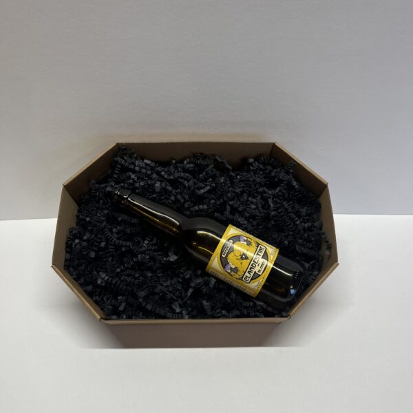 panier garni avec frisure et présentation d'une bière la clandestine